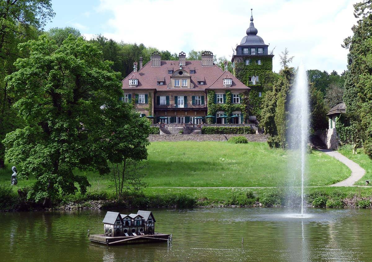 Wandern Bergisches Land Schloss Lerbach im Milchborntal