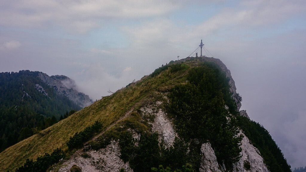 Wandern auf dem Alpe Adria Trail in den Karawanken vom Schwarzkogel zu Mittagskogel