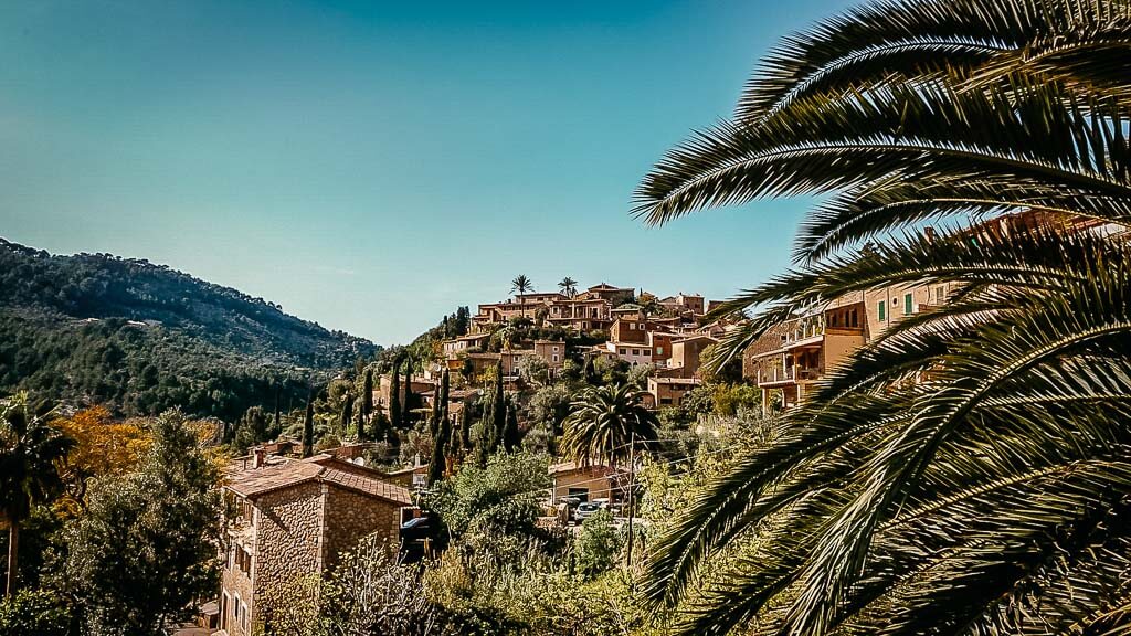Bergdorf Deia in der Serra de Tramuntana auf Mallorca