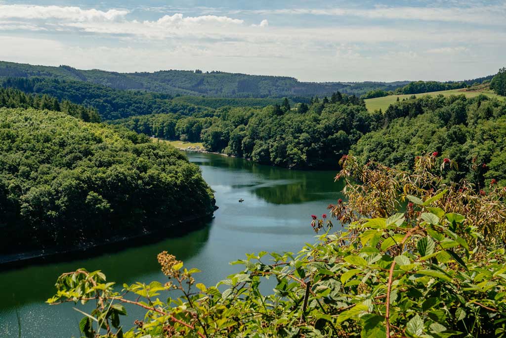 Packraft Trail Luxemburg - Blick auf den Stausee Obersauer