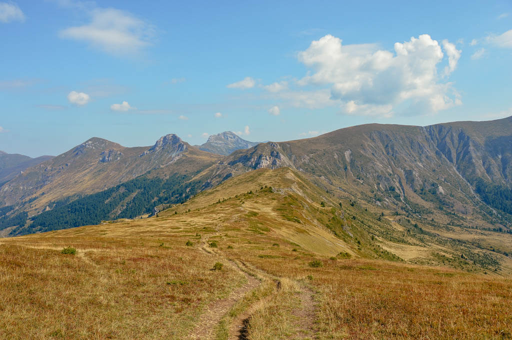 Peaks of the Balkans - Berglandschaft zwischen Doberdol und Milishevc