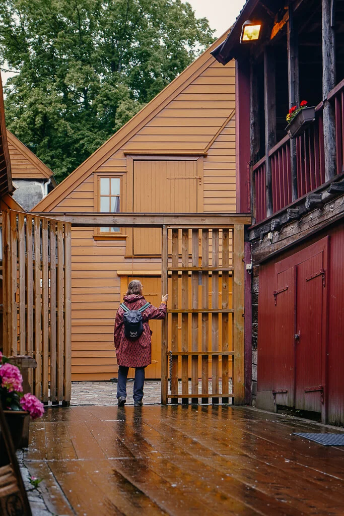 Bergen in Norwegen - Bunte Holzhäuser im Hanseviertel Bryggen